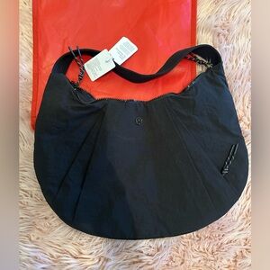 Lululemon Pleated Shoulder Bag 10L NWT